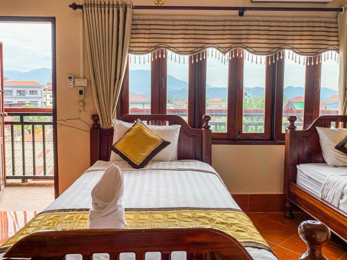 Bountang Mountain View Riverside Hotel Vang Vieng Exterior foto