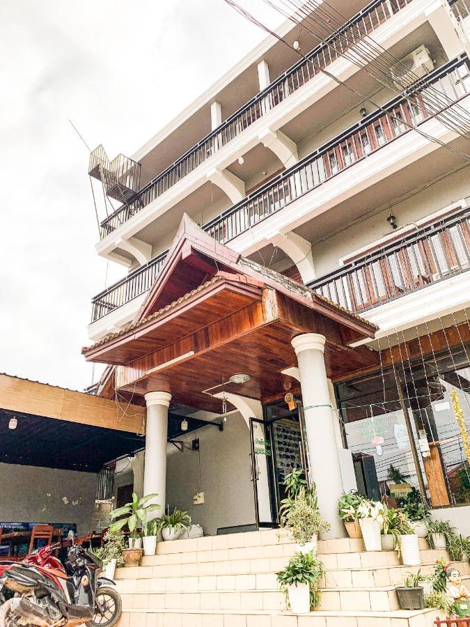 Bountang Mountain View Riverside Hotel Vang Vieng Exterior foto