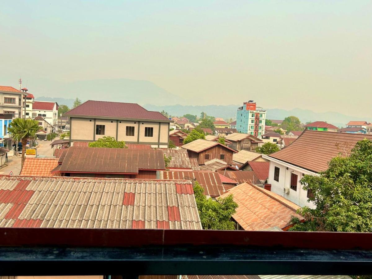 Bountang Mountain View Riverside Hotel Vang Vieng Exterior foto